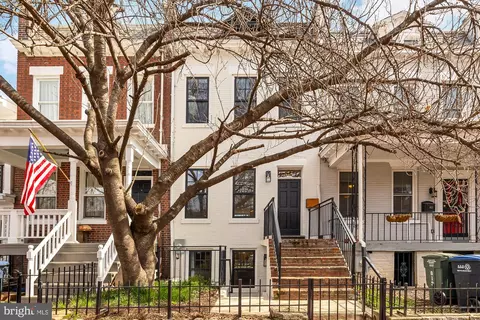 815 10th St NE, Washington, DC 20002