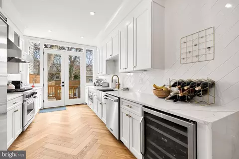 Kitchen - 815 10th St NE, Washington, DC 20002 photo 2 of 5