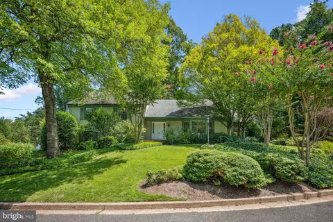 3211 Worthington St NW, Washington, DC 20015