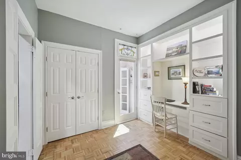 302 10th St SE, Washington, DC 20003 photo 22