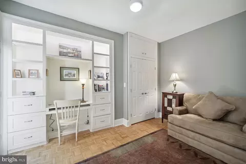 302 10th St SE, Washington, DC 20003 photo 21