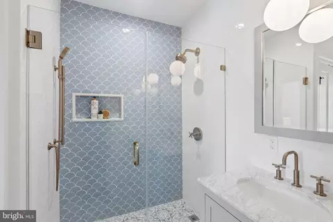 243 12th St NE, Washington, DC 20002 photo 23