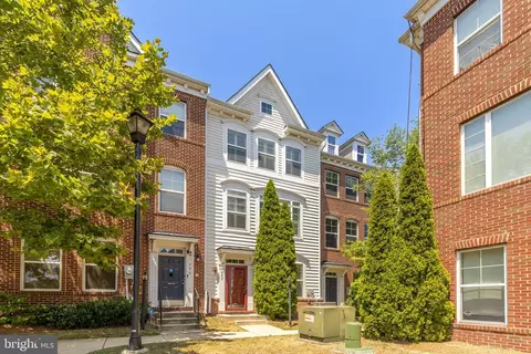 602 Ava Cir NE, Washington, DC 20017