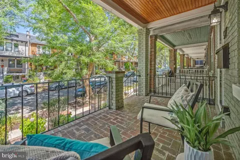 517 23rd Pl NE, Washington, DC 20002 photo 4