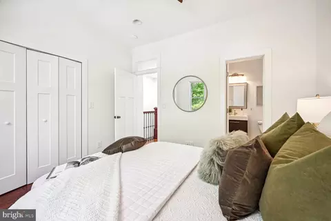 517 23rd Pl NE, Washington, DC 20002 photo 18