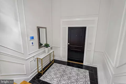 2132 Cathedral Ave NW, Washington, DC 20008 photo 2