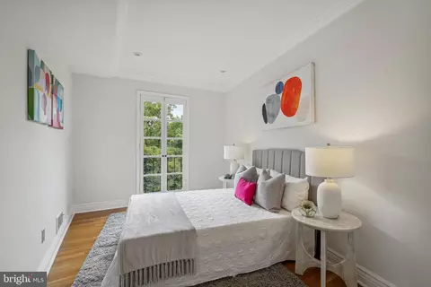 2132 Cathedral Ave NW, Washington, DC 20008 photo 25