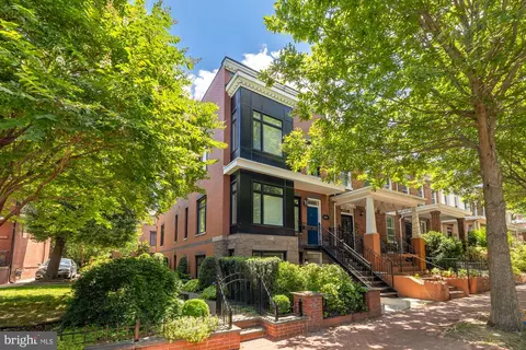 1869 3rd St NW #1, Washington, DC 20001