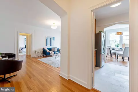 Entry Way - 2737 Devonshire Pl NW #404, Washington, DC 20008 photo 2 of 3