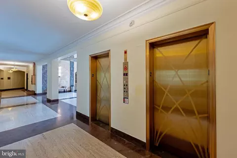 Entry Way - 2737 Devonshire Pl NW #404, Washington, DC 20008 photo 3 of 3