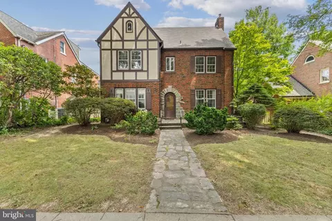 5035 Reno Rd NW, Washington, DC 20008