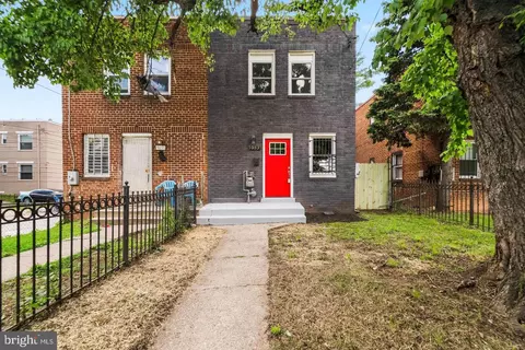 5053 Benning Rd SE, Washington, DC 20019