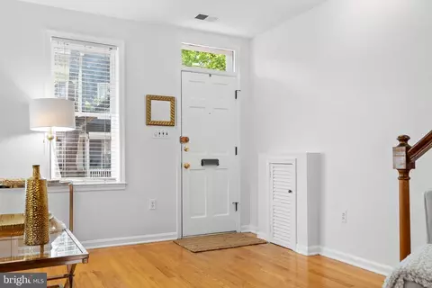Entry Way - 622 14th Pl NE, Washington, DC 20002 photo 1 of 4