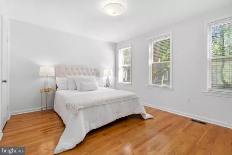 Bedroom - 622 14th Pl NE, Washington, DC 20002 photo 1 of 4