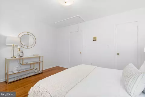 Bedroom - 622 14th Pl NE, Washington, DC 20002 photo 2 of 4