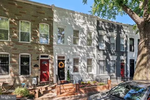Exterior - 622 14th Pl NE, Washington, DC 20002 photo 2 of 9