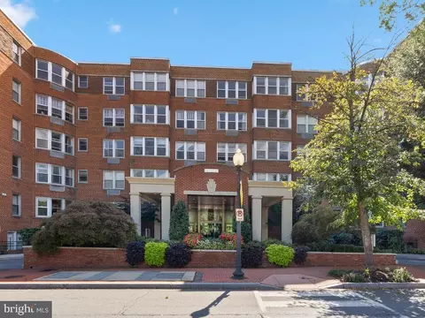 2500 Q St NW #318/218, Washington, DC 20007