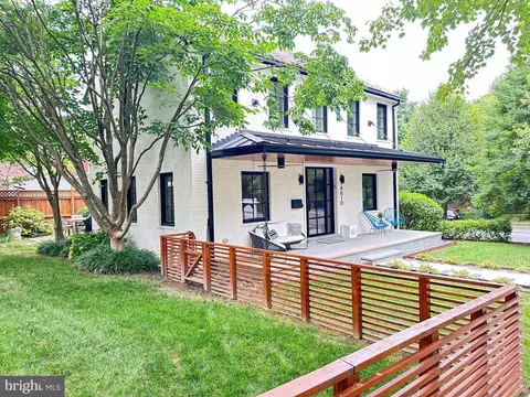 4610 45th St NW, Washington, DC 20016