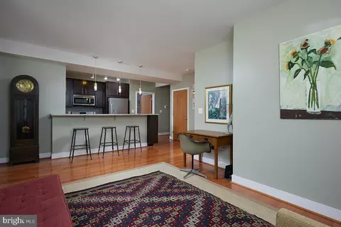 921 Butternut St NW #204, Washington, DC 20012