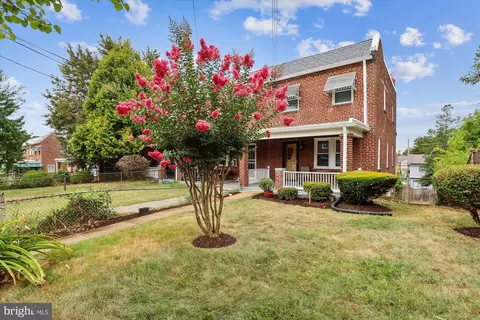 32 Burns St NE, Washington, DC 20019 photo 2