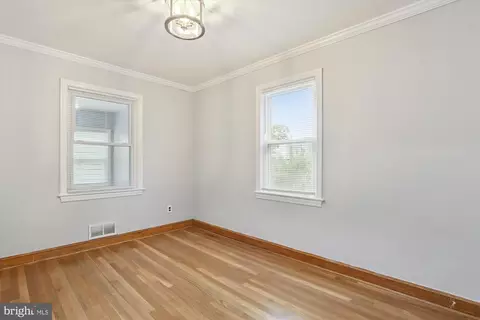 32 Burns St NE, Washington, DC 20019 photo 5