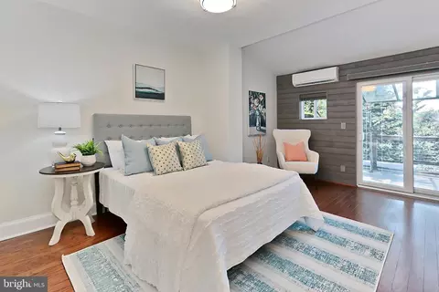 Bedroom - 529 14th St SE, Washington, DC 20003 photo 1 of 2
