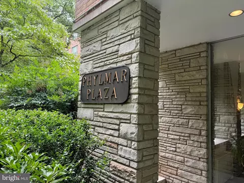 4100 W Street St NW #305, Washington, DC 20007 photo 3