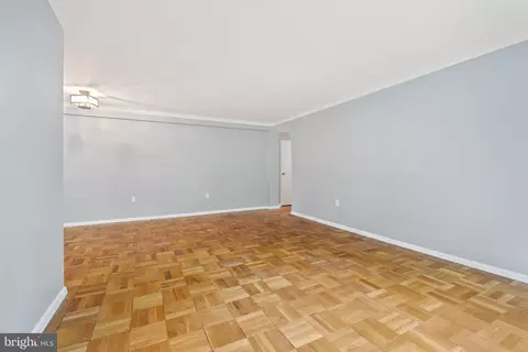 4100 W Street St NW #305, Washington, DC 20007 photo 10