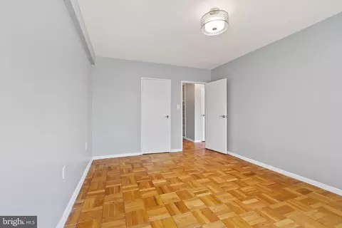 4100 W Street St NW #305, Washington, DC 20007 photo 18
