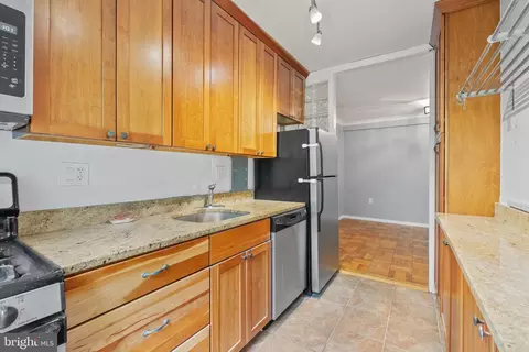 4100 W Street St NW #305, Washington, DC 20007 photo 13