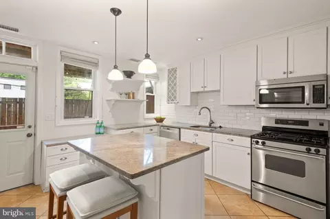 Kitchen - 559 15th St SE, Washington, DC 20003 photo 1 of 3