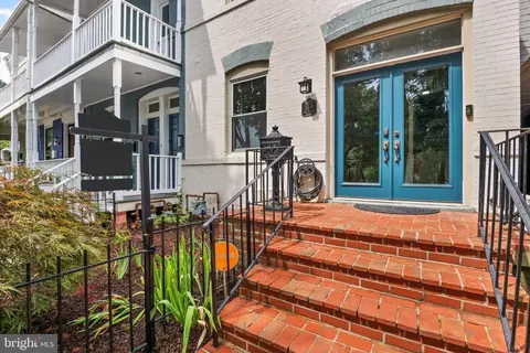 Exterior - 559 15th St SE, Washington, DC 20003 photo 2 of 7