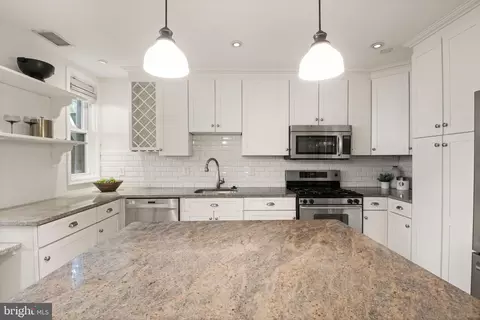 Kitchen - 559 15th St SE, Washington, DC 20003 photo 3 of 3