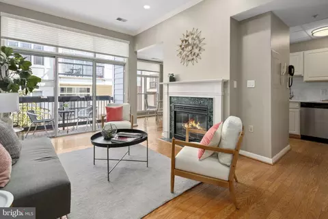 1923 Belmont Rd NW #82, Washington, DC 20009