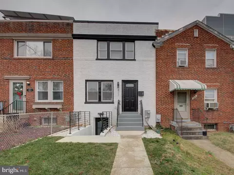 811 20th St NE, Washington, DC 20002