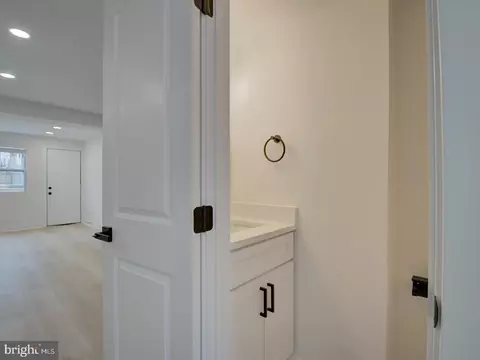 Entry Way - 811 20th St NE, Washington, DC 20002 photo 2 of 6