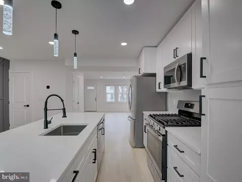 Kitchen - 811 20th St NE, Washington, DC 20002 photo 8 of 14