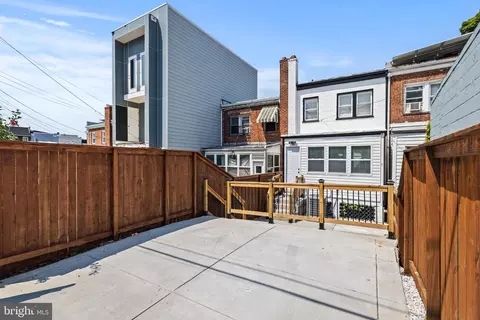 Exterior - 811 20th St NE, Washington, DC 20002 photo 9 of 9