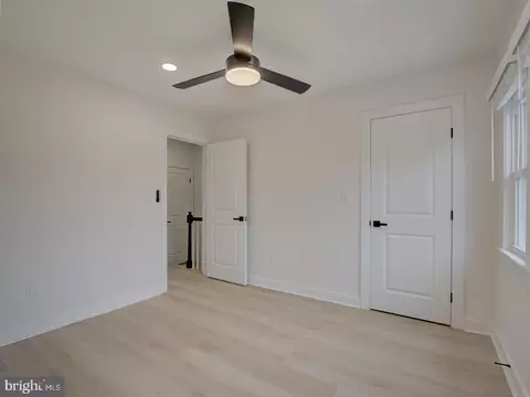 Bedroom - 811 20th St NE, Washington, DC 20002 photo 3 of 9