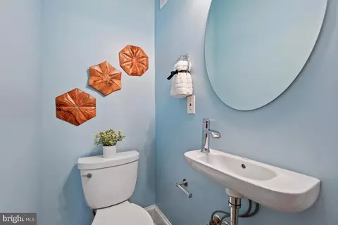 1244 G St NE, Washington, DC 20002 photo 9