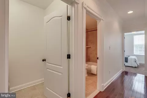 Entry Way - 1006 18th St NE, Washington, DC 20002 photo 9 of 9