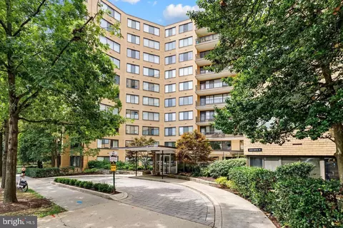 4740 Connecticut Ave NW #1017, Washington, DC 20008