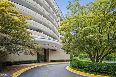 4200 Massachusetts Ave NW #120, Washington, DC 20016