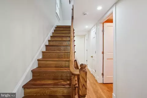 903 11th St SE, Washington, DC 20003 photo 30