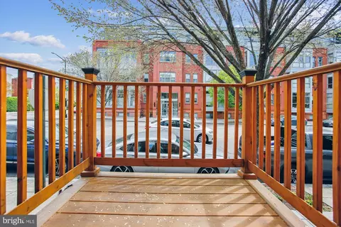 903 11th St SE, Washington, DC 20003 photo 5
