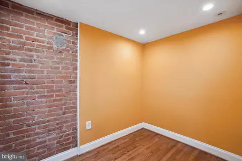 903 11th St SE, Washington, DC 20003 photo 23