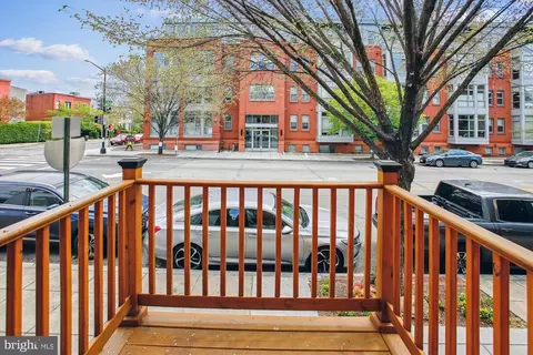903 11th St SE, Washington, DC 20003 photo 4