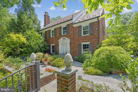 3620 Yuma St NW, Washington, DC 20008