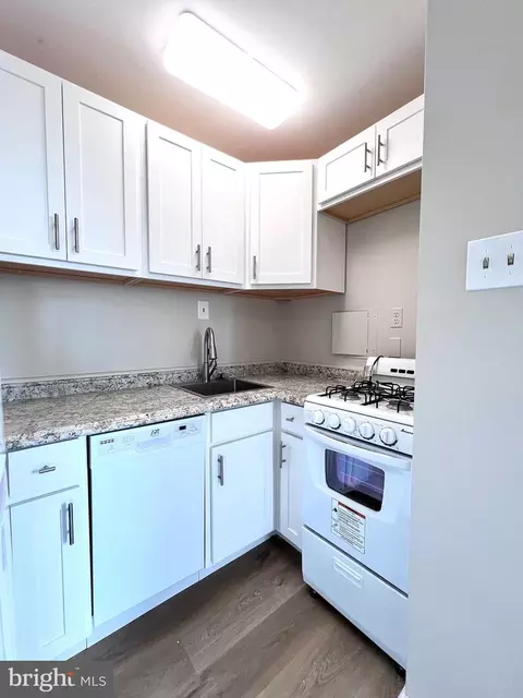 950 25th St NW #719, Washington, DC 20037