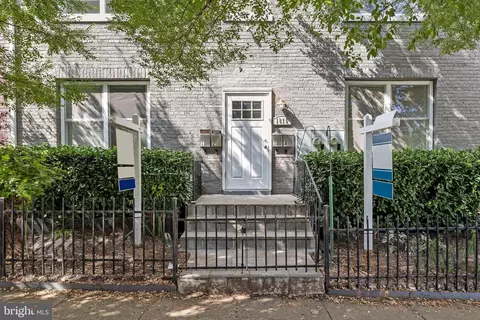 1816 D St NE #3, Washington, DC 20002 photo 2